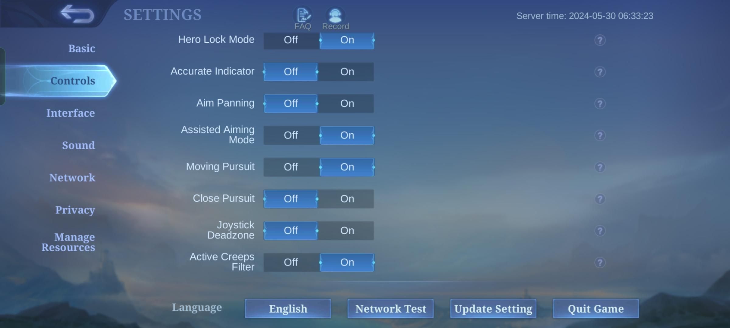 إعدادات التحكم في الاستهداف المتقدم بلعبة Mobile Legends توضح أزرار الهجوم على المينيون والبرج